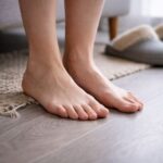 Dlaczego podłoga wydaje się zimna nawet gdy w domu jest ciepło