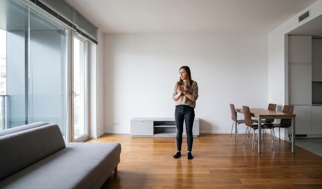 Dlaczego echo pojawia się w nowych, umeblowanych mieszkaniach